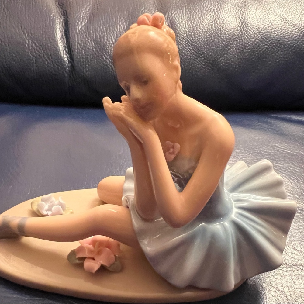 Ceramic Ballerina Dreaming in Blue Dress.New.